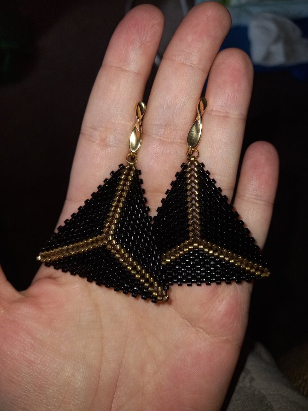 ✨ 18K golden-plated ✨ Bold Elegance – Handwoven Triangle Earrings ✨